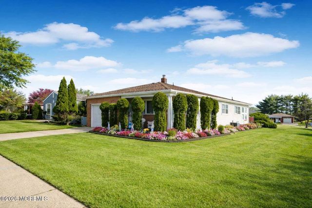 1 Miramar Court, Toms River, NJ 08757