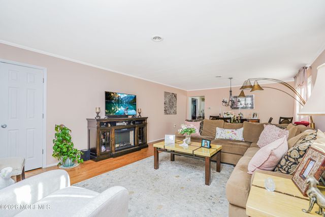 1 Miramar Court, Toms River, NJ 08757