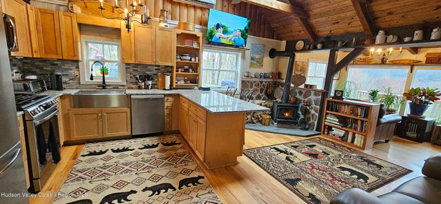 250 Upper Kennedy Heights Road, Margaretville, NY 12455
