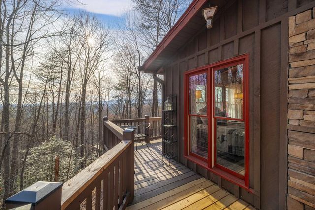 766 Laurel Ridge Drive, Blue Ridge, GA 30513