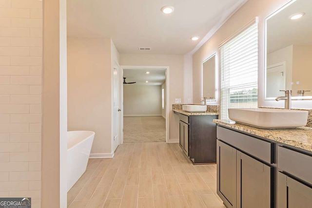 231 Fern Dale Drive, Fairburn, GA 30213