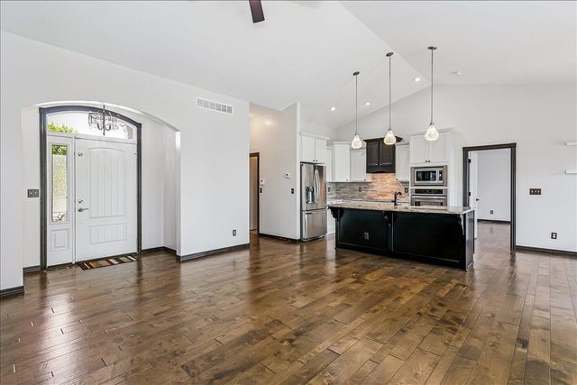 15809 E Boxthorn, Wichita, KS 67228