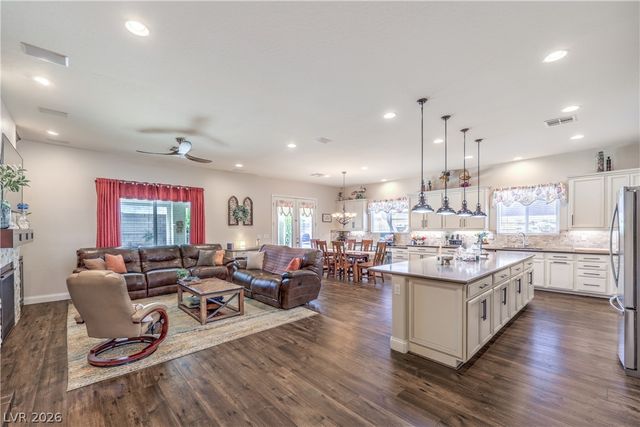 6461 Winecup Street, Las Vegas, NV 89149