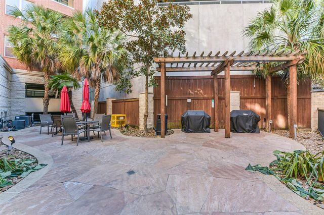 300 St Joseph Parkway 103, Houston, TX 77002