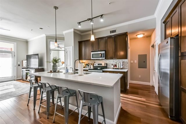 300 St Joseph Parkway 103, Houston, TX 77002