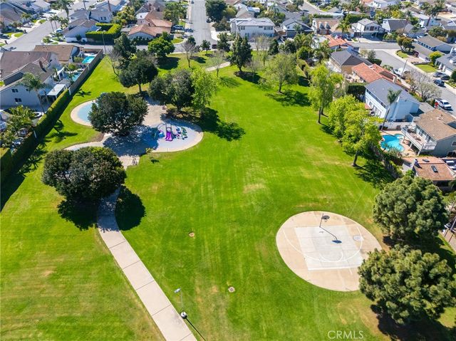 9512 Hightide, Huntington Beach, CA 92646