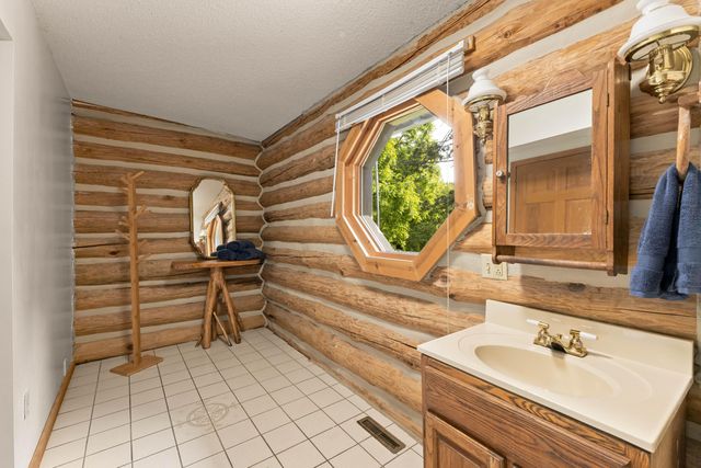 17097 Roosevelt Road, Ferrysburg City, MI 49456