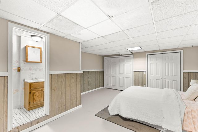 17097 Roosevelt Road, Ferrysburg City, MI 49456