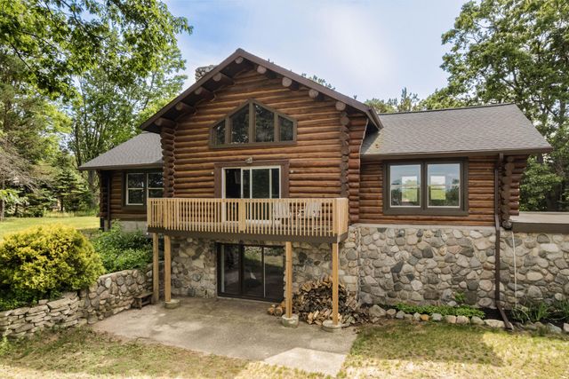 17097 Roosevelt Road, Ferrysburg City, MI 49456