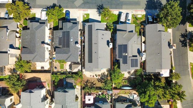 930 Elk Run Ter, Brentwood, CA 94513