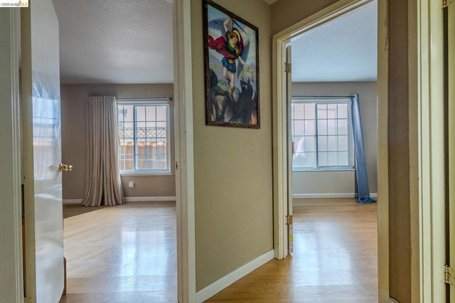 930 Elk Run Ter, Brentwood, CA 94513