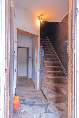 677 Sims Avenue, Saint Paul, MN 55106