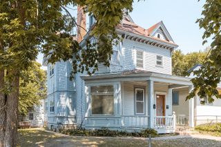 677 Sims Avenue, Saint Paul, MN 55106