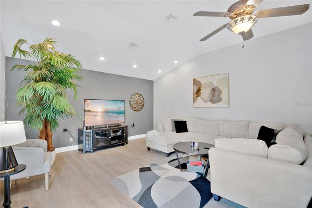 724 LELAND DRIVE, Deltona, FL 32725