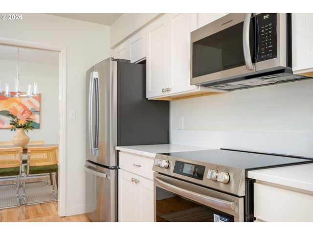 2630 12TH Ave, Forest Grove, OR 97116
