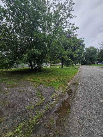 7703 E 108 Terrace, Kansas City, MO 64134