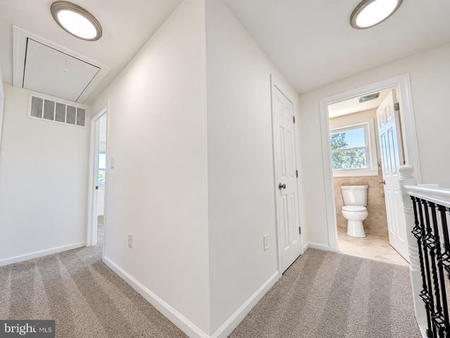 302 S CHESTER AVE, Delran, NJ 08075