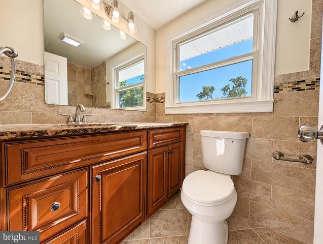 302 S CHESTER AVE, Delran, NJ 08075