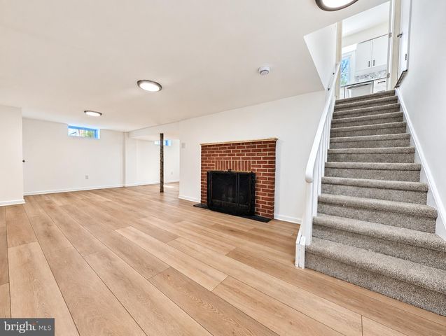 302 S CHESTER AVE, Delran, NJ 08075