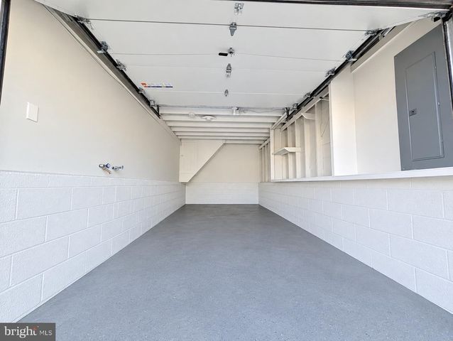 302 S CHESTER AVE, Delran, NJ 08075