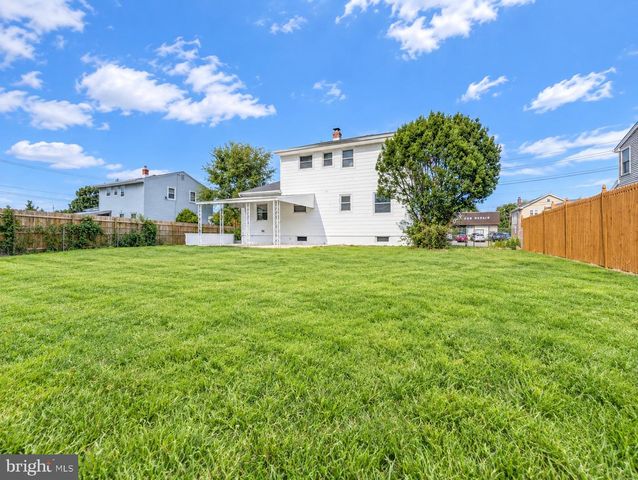 302 S CHESTER AVE, Delran, NJ 08075