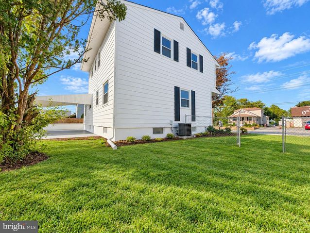 302 S CHESTER AVE, Delran, NJ 08075