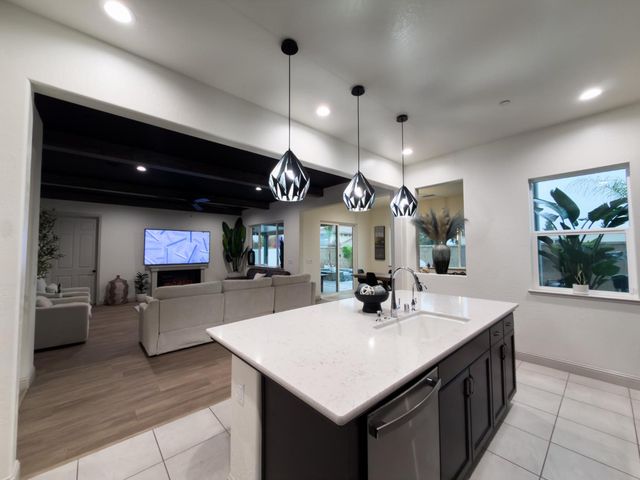 3045 Keats Avenue, Clovis, CA 93619