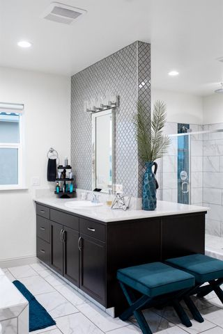 3045 Keats Avenue, Clovis, CA 93619