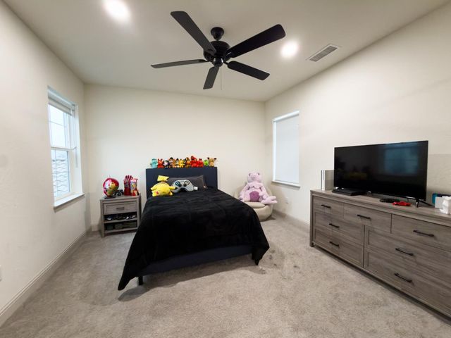 3045 Keats Avenue, Clovis, CA 93619