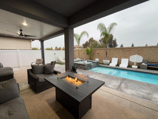 3045 Keats Avenue, Clovis, CA 93619