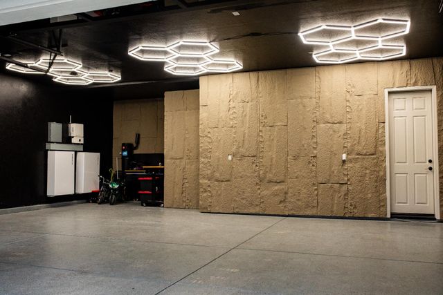 3045 Keats Avenue, Clovis, CA 93619