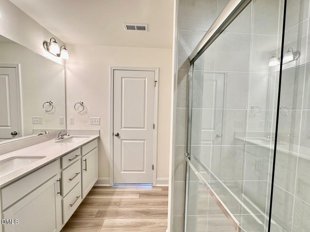 947 Kensley Grove Lane, Fuquay Varina, NC 27526