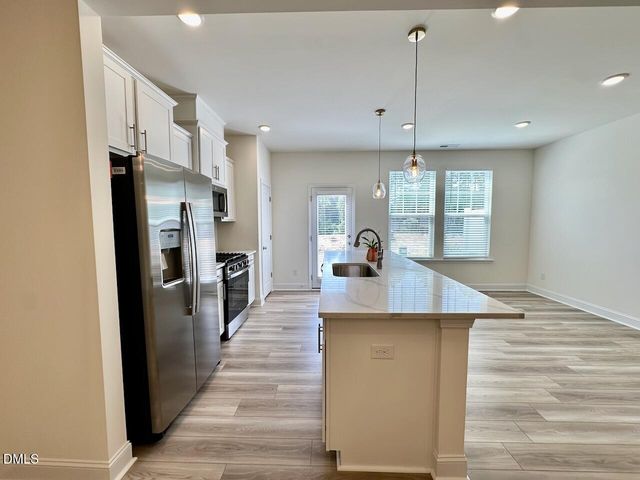 947 Kensley Grove Lane, Fuquay Varina, NC 27526