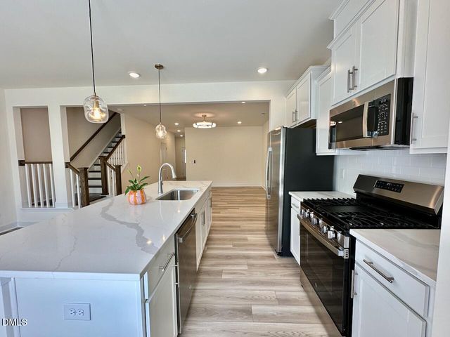 947 Kensley Grove Lane, Fuquay Varina, NC 27526