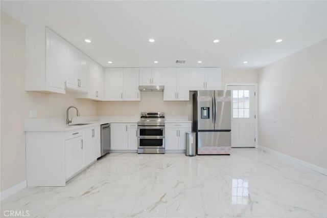 6550 Beeman Avenue, North Hollywood, CA 91606