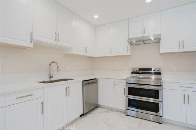 6550 Beeman Avenue, North Hollywood, CA 91606