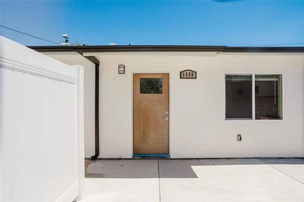 6550 Beeman Avenue, North Hollywood, CA 91606
