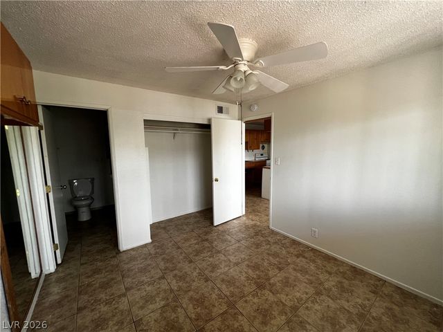 3720 Royal Crest st Street 14, Las Vegas, NV 89119