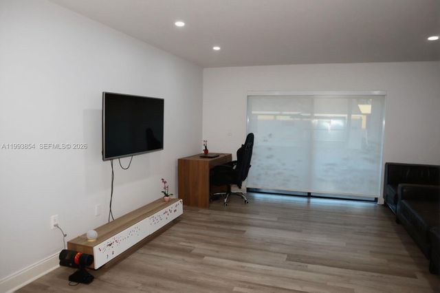 13785 SW 66th St 239C, Miami, FL 33183