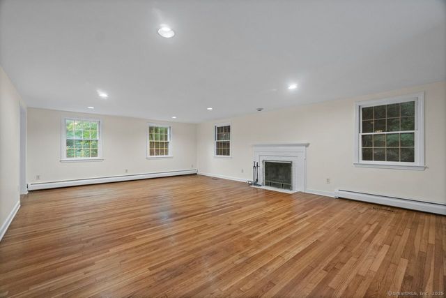 16 Forest Hills Drive, Madison, CT 06443