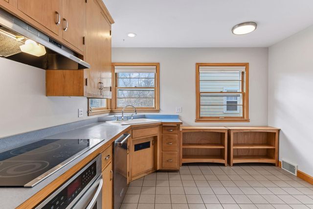 5521 Cumberland Road, Minneapolis, MN 55410