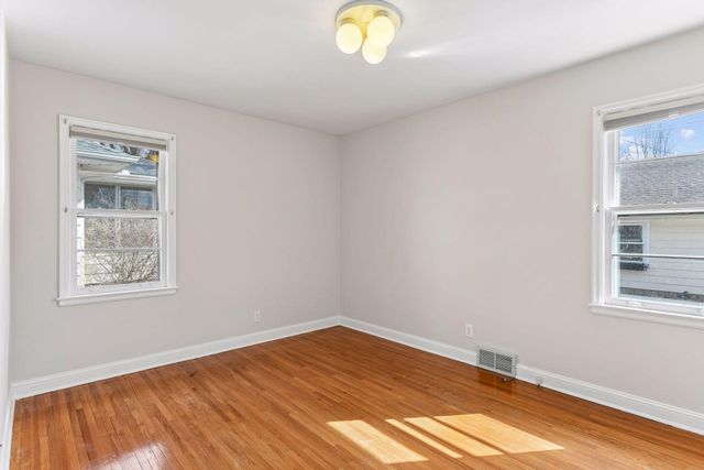 5521 Cumberland Road, Minneapolis, MN 55410