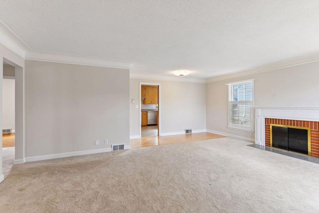 5521 Cumberland Road, Minneapolis, MN 55410