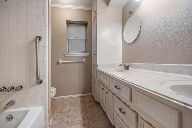 1806 Mcginnis Drive, Pearland, TX 77581