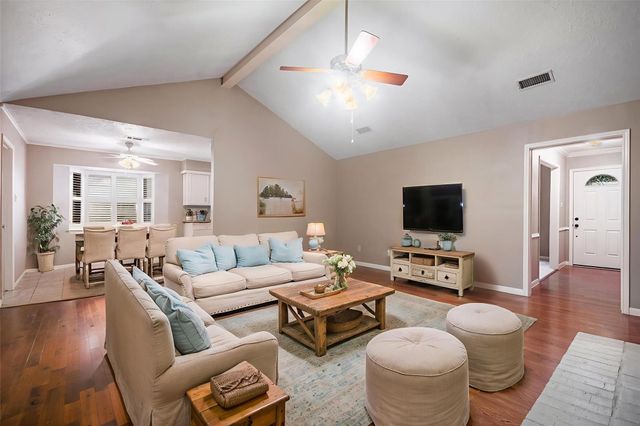 1806 Mcginnis Drive, Pearland, TX 77581