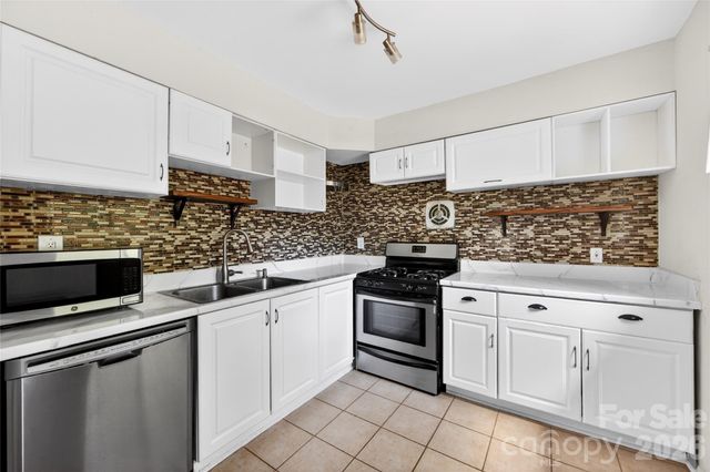 501 Kenlough Drive, Charlotte, NC 28209