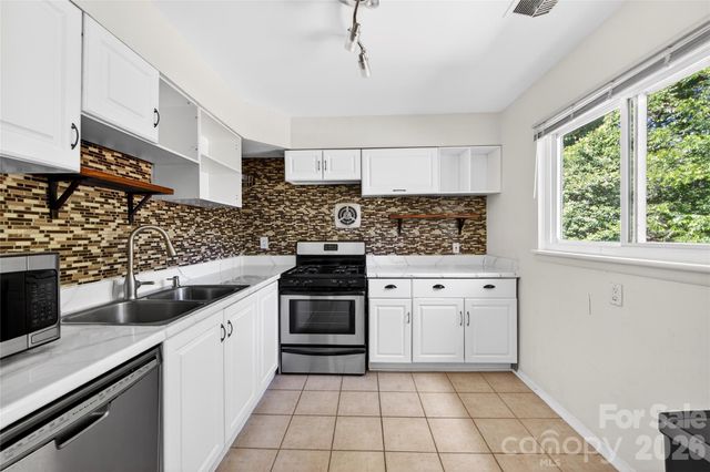 501 Kenlough Drive, Charlotte, NC 28209