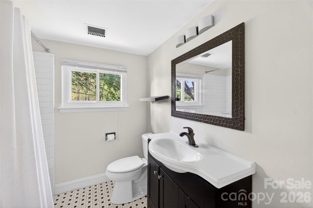 501 Kenlough Drive, Charlotte, NC 28209