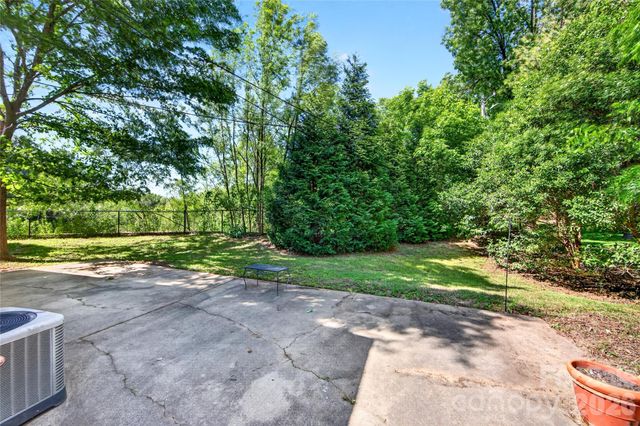 501 Kenlough Drive, Charlotte, NC 28209