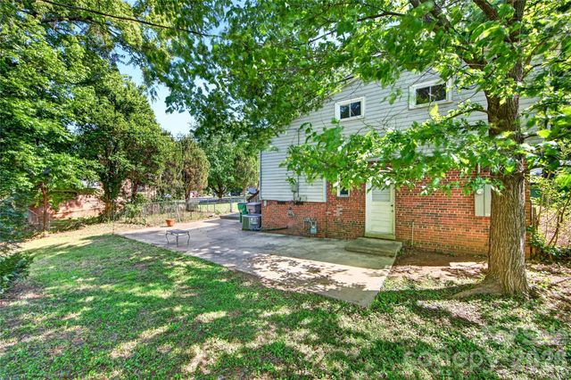 501 Kenlough Drive, Charlotte, NC 28209